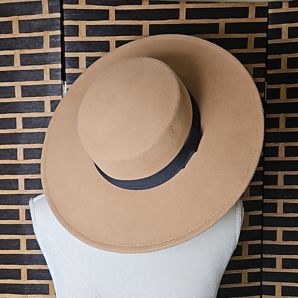 Felt Hat Wide Brim by CoG Tan with Black Ribbon VGUC
